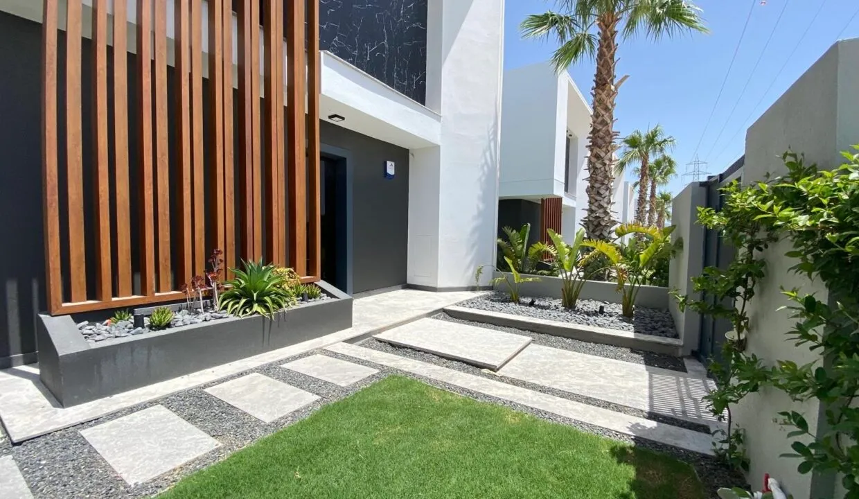 d743710e-efeb-4068-b3bd-5a4ce4f0c8d8